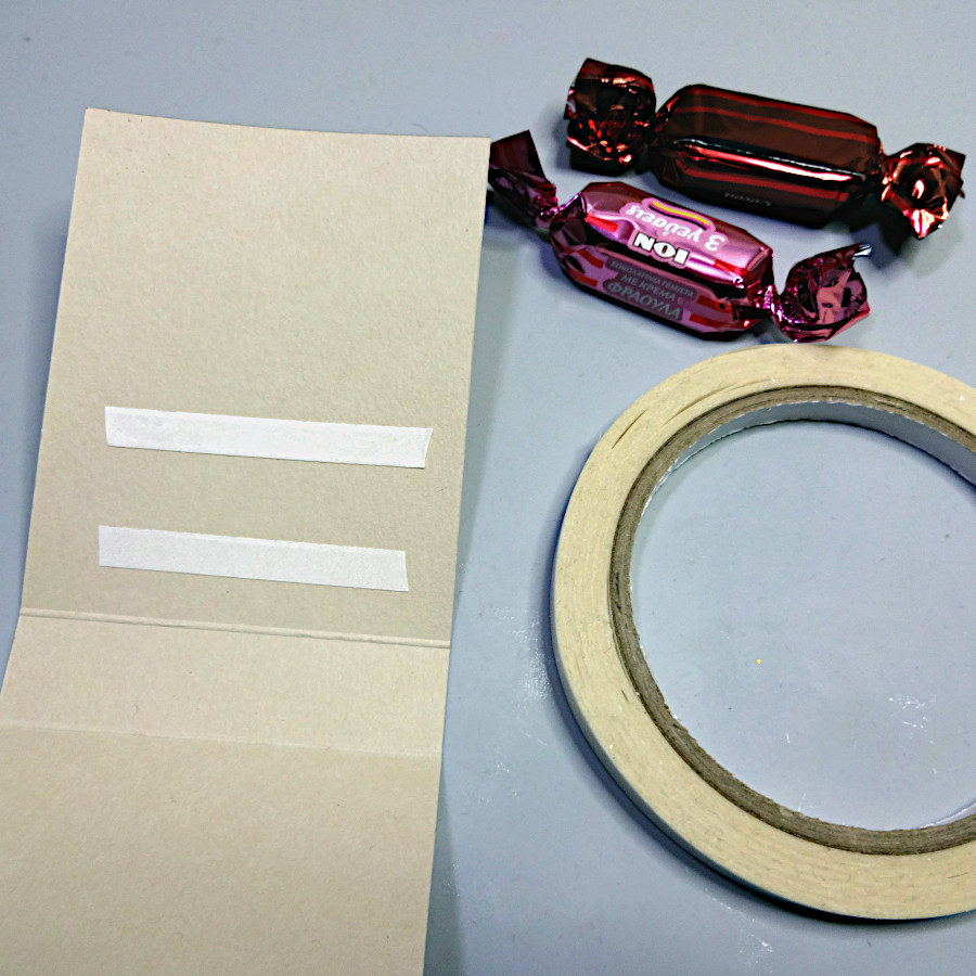 2021-apr-kyriakos-party-favors-bags-step6