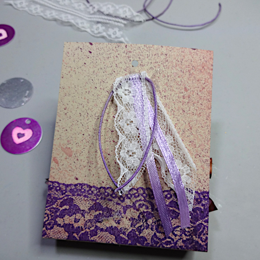 2021-apr-kyriakos-party-favors-bags-step8