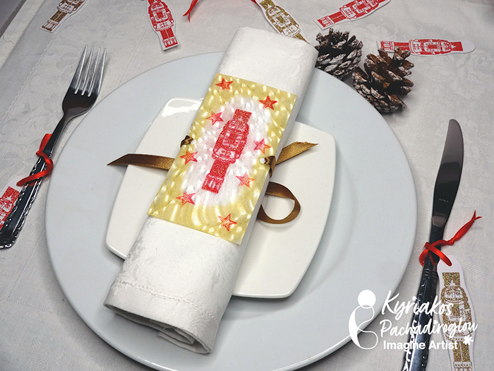 2021-Dec_19-kyriakos-xmas-table-decoration-main-wide-wm