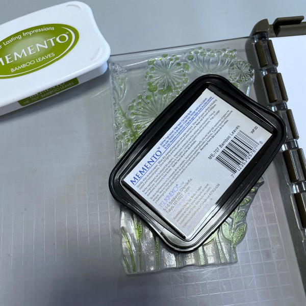 2022-July-Martha Lucia - Dandelion Card - Step 2