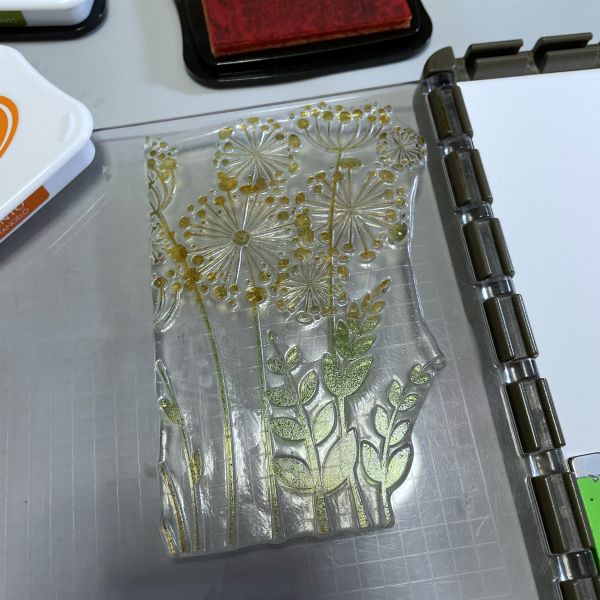 2022-July-Martha Lucia - Dandelion Card - Step 3